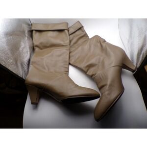 Vintage Joyce Women's Tan Leather Foldover Heel Boots Size 8 M‎